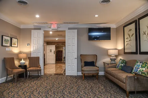 HFB lobby 500 x 375 (1 of 1)